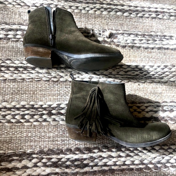 Vince Camuto Ankle Boots - Picture 1 of 6